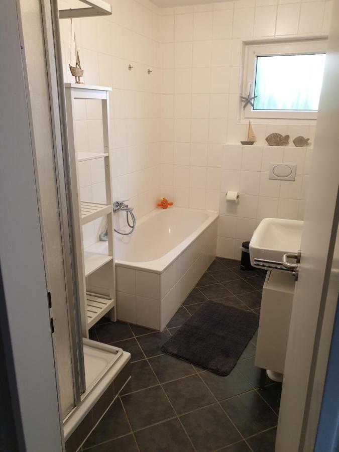 Ferienwohnung Voelker, Wenige Schritte Zum Meer, Wlan, 3 Sz, Kinder Geeignet, Sackgasse, Horumersiel - Nordsee, Erdgeschoss Schillig Exterior foto